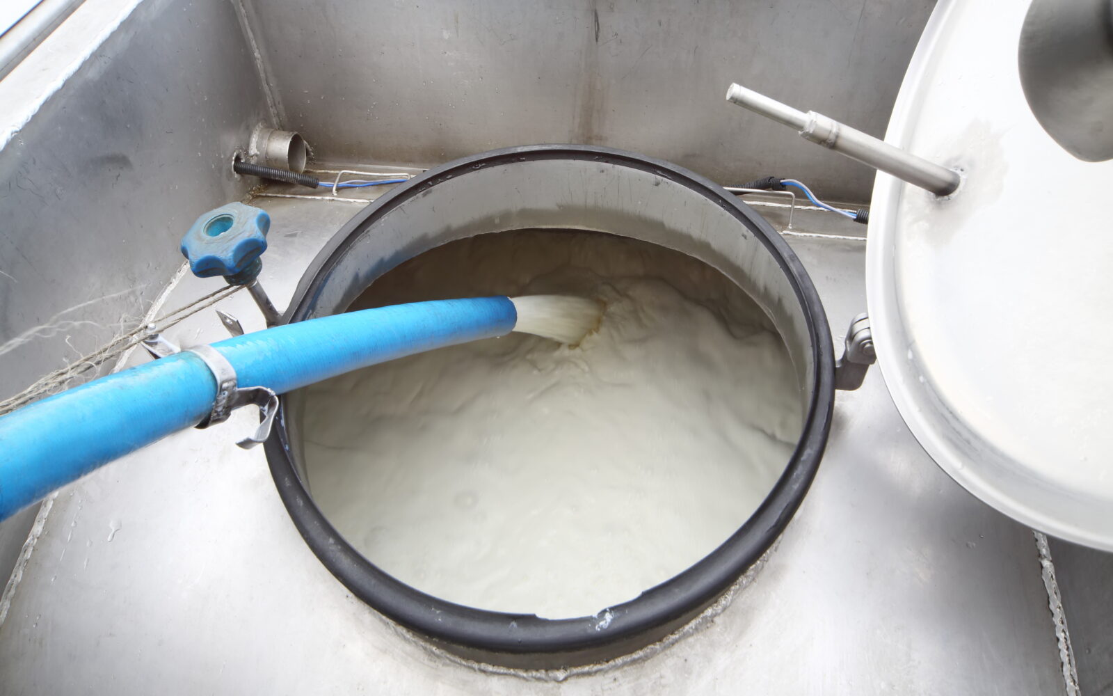 Selecting the Right Dairy Hose for Your Application