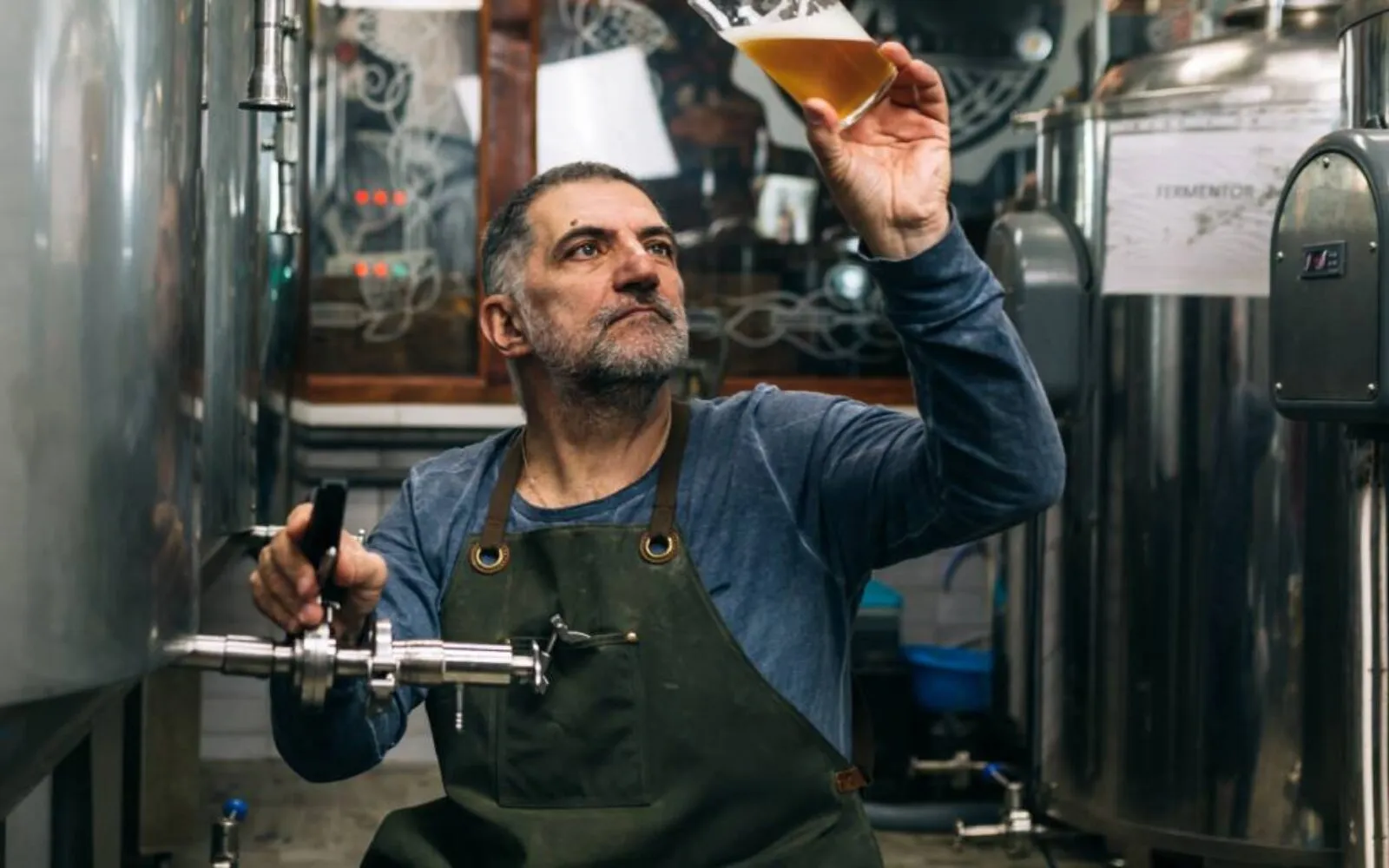 Large & Craft Breweries industry image